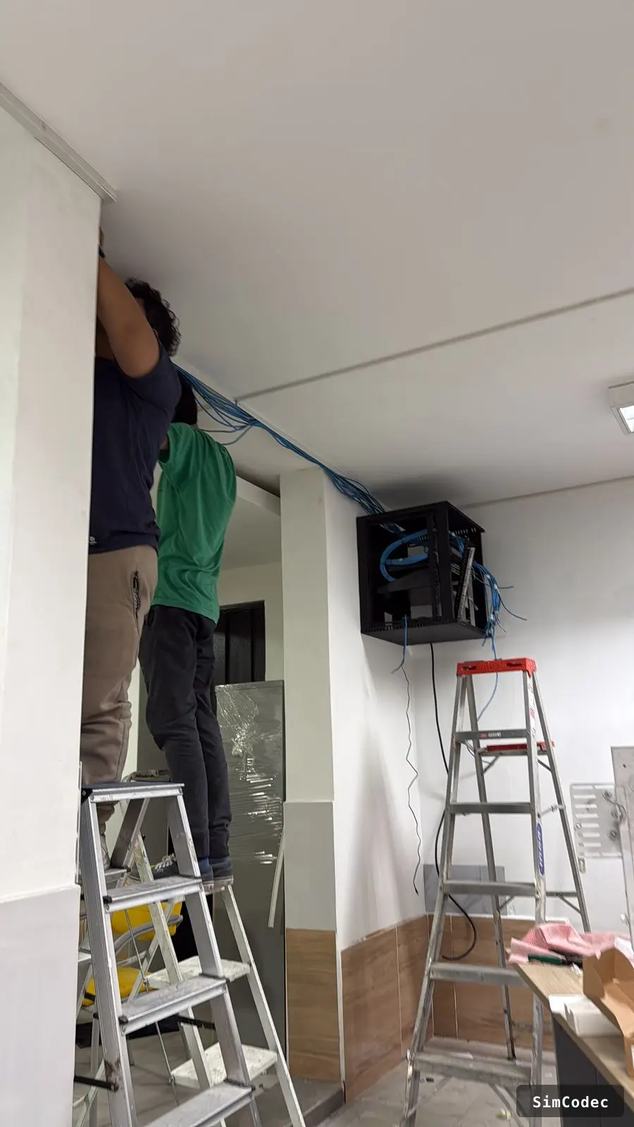 Overhead cabling installation