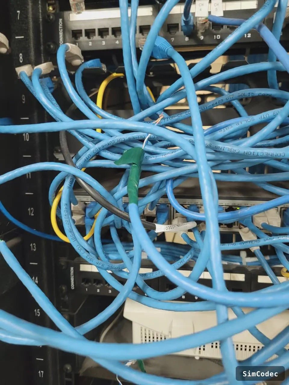 Rack before the intervention